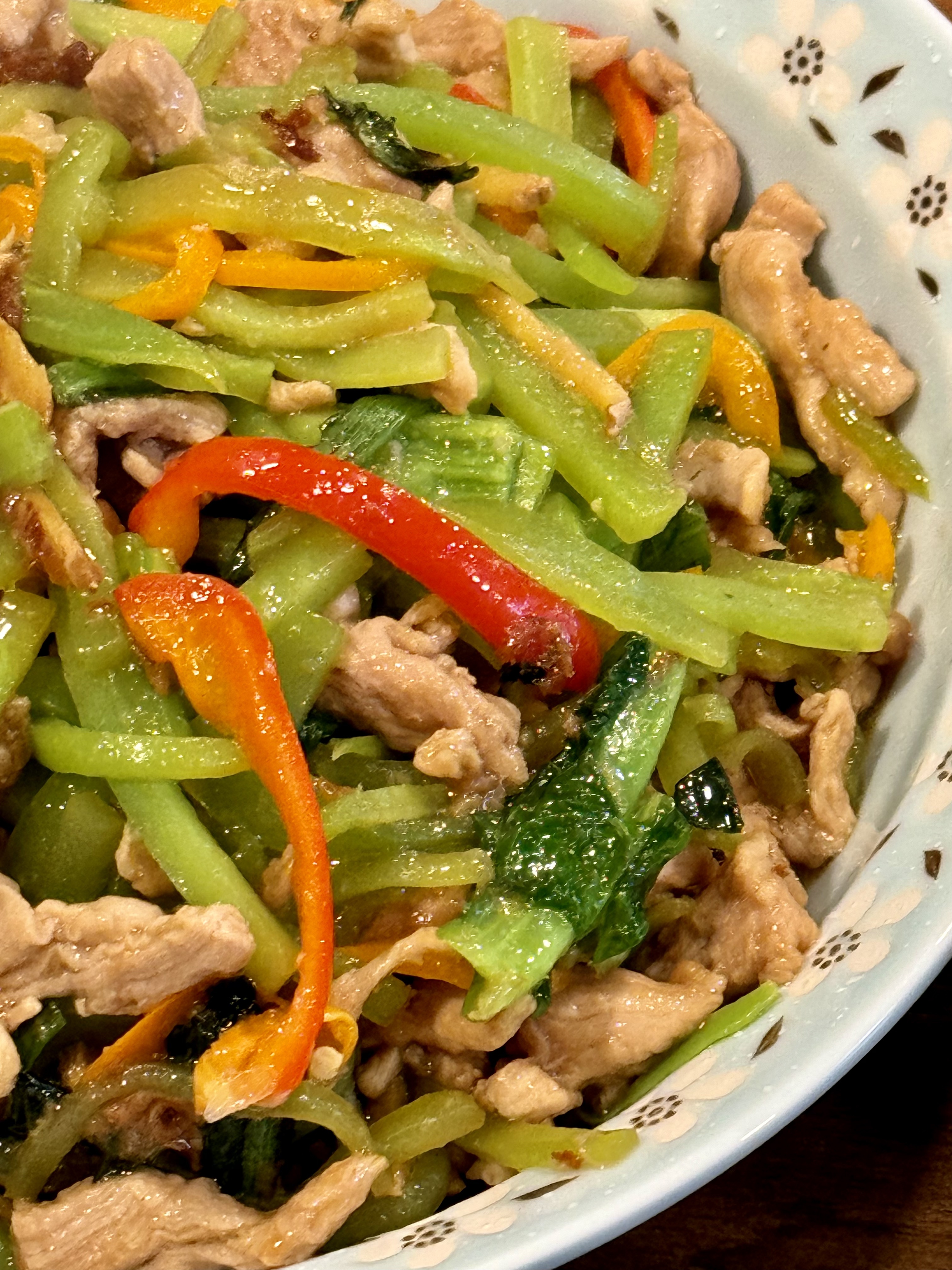 Crisp Jicama, Velvety Meat: A Fast Two-Step Stir-Fry