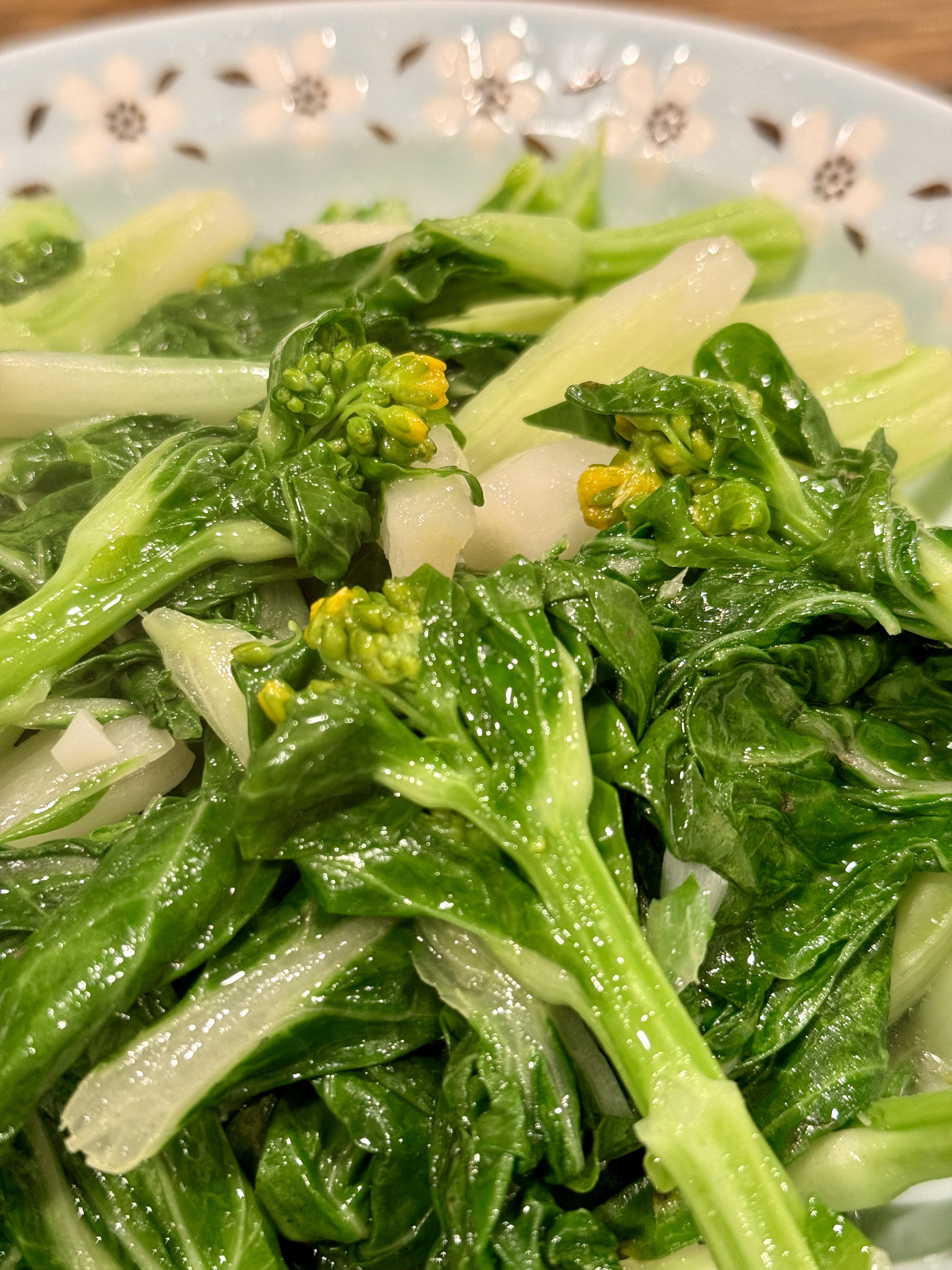 Stir-fried greens in a hot wok