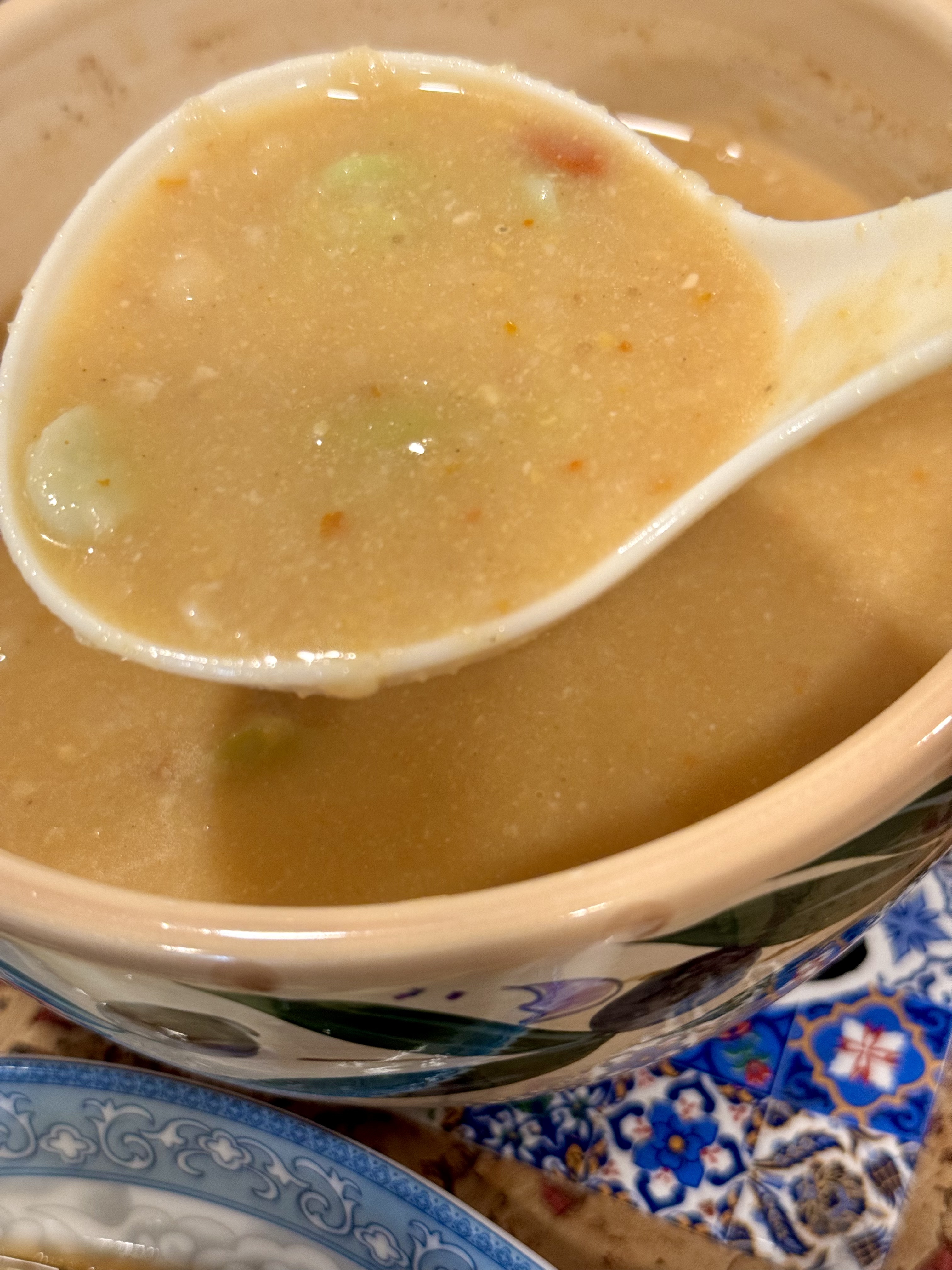 Goji and bean soup