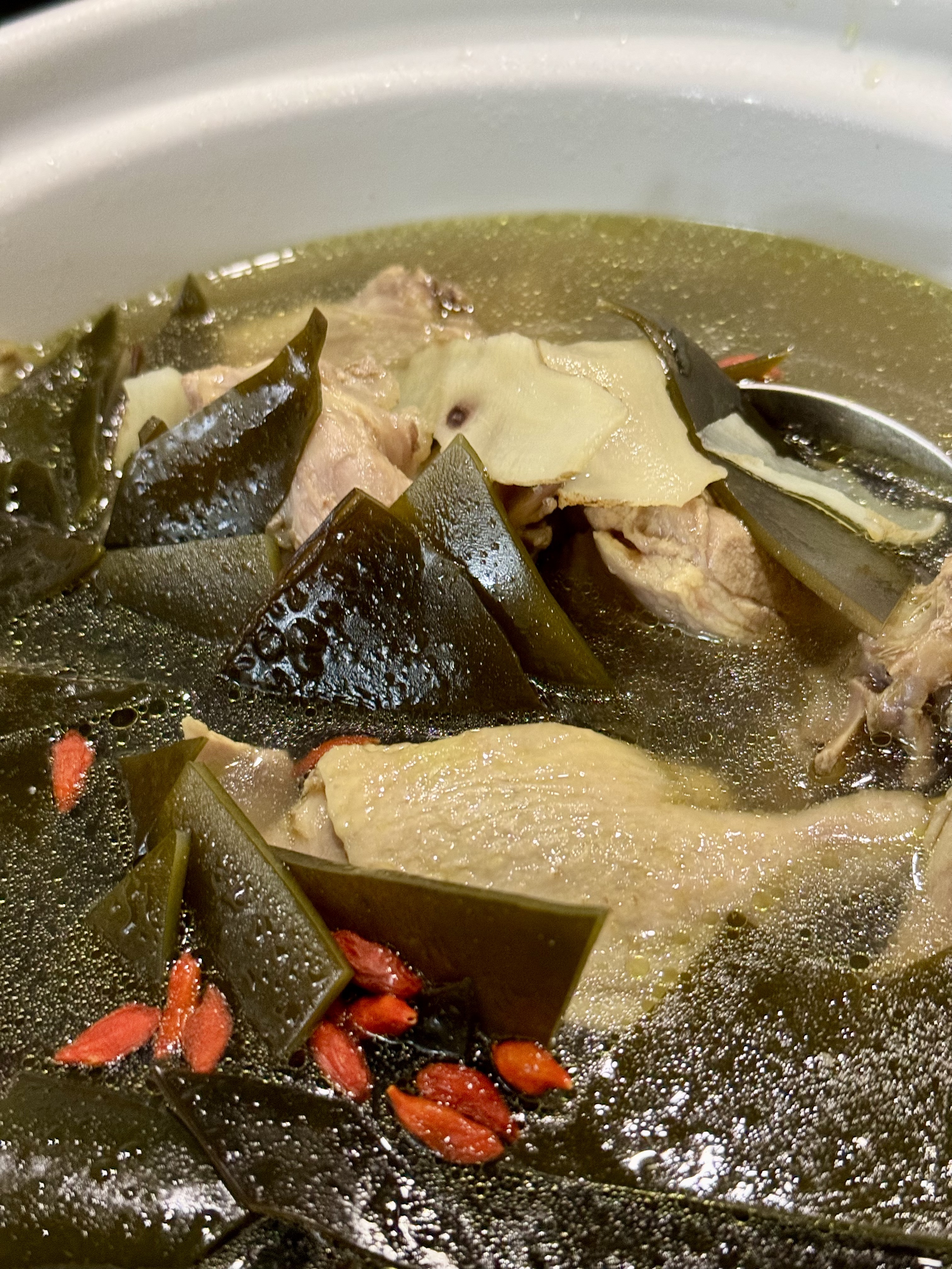 Duck and kelp soup for winter warmth